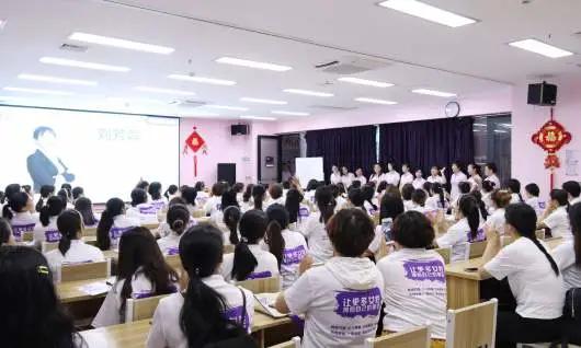 想加盟家政公司，这六大关键问题你必须要知道